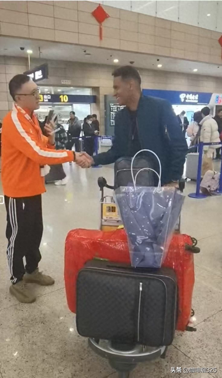  青島日報：前巴西國奧球員奧古斯托與海牛會合，球隊五外援到位