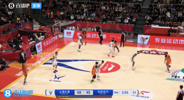  越投越自信！李添榮接連兩記三分強(qiáng)勢(shì)回應(yīng) 并重新拉開比分！