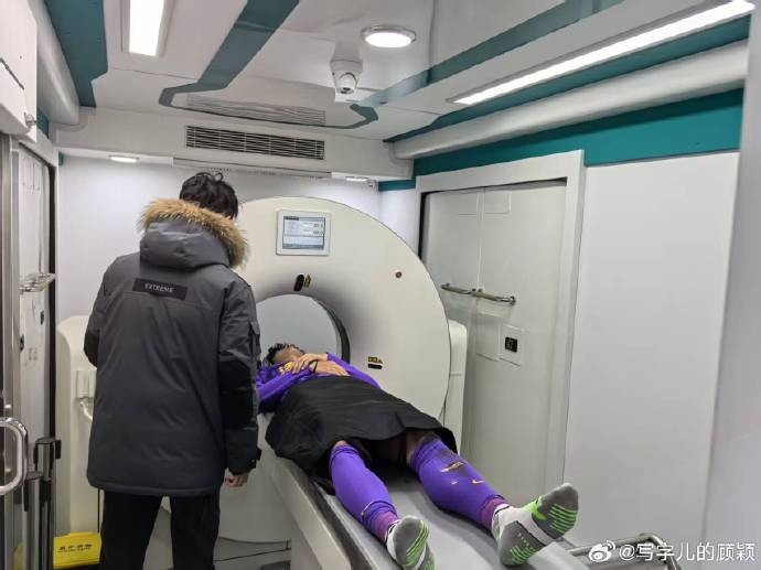  記者：謝維軍初步檢查無大礙，后續(xù)兩天還要注意觀察