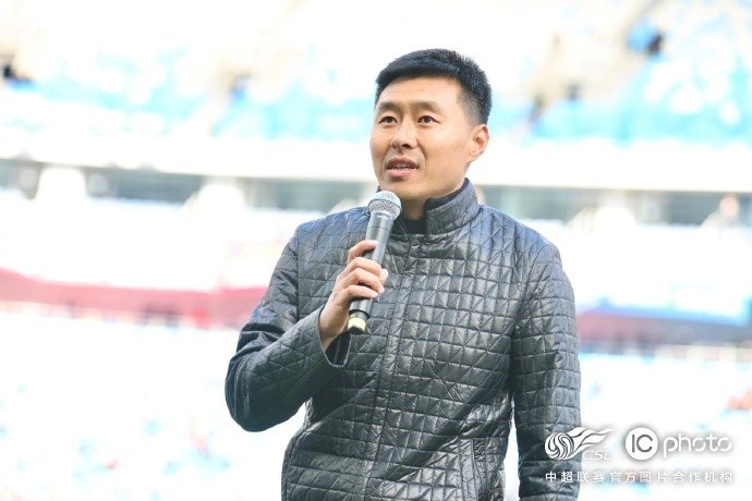  感謝姜寧和劉震理為中國(guó)足球、青島足球、青島海牛做出的貢獻(xiàn)